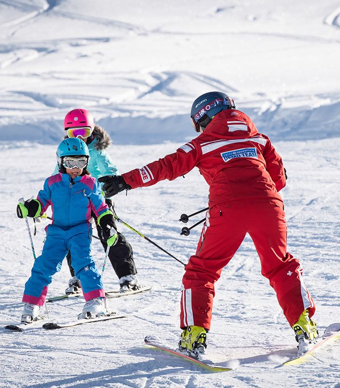 Les cours de ski pour les enfants : comment ça marche ? - Les Petits  Baroudeurs